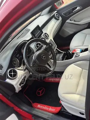Mercedes-Benz GLA 250 2016 Red