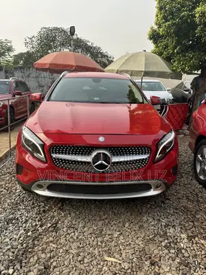 Mercedes-Benz GLA 250 2016 Red