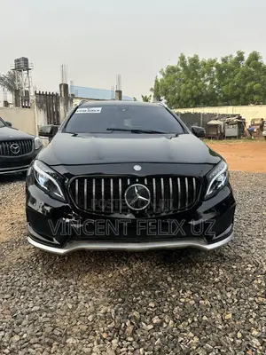 Mercedes-Benz GLA 250 2015 Black