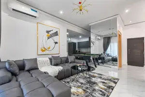 Grey Luxurious 2 Bedroom Apartment With Snooker Board
