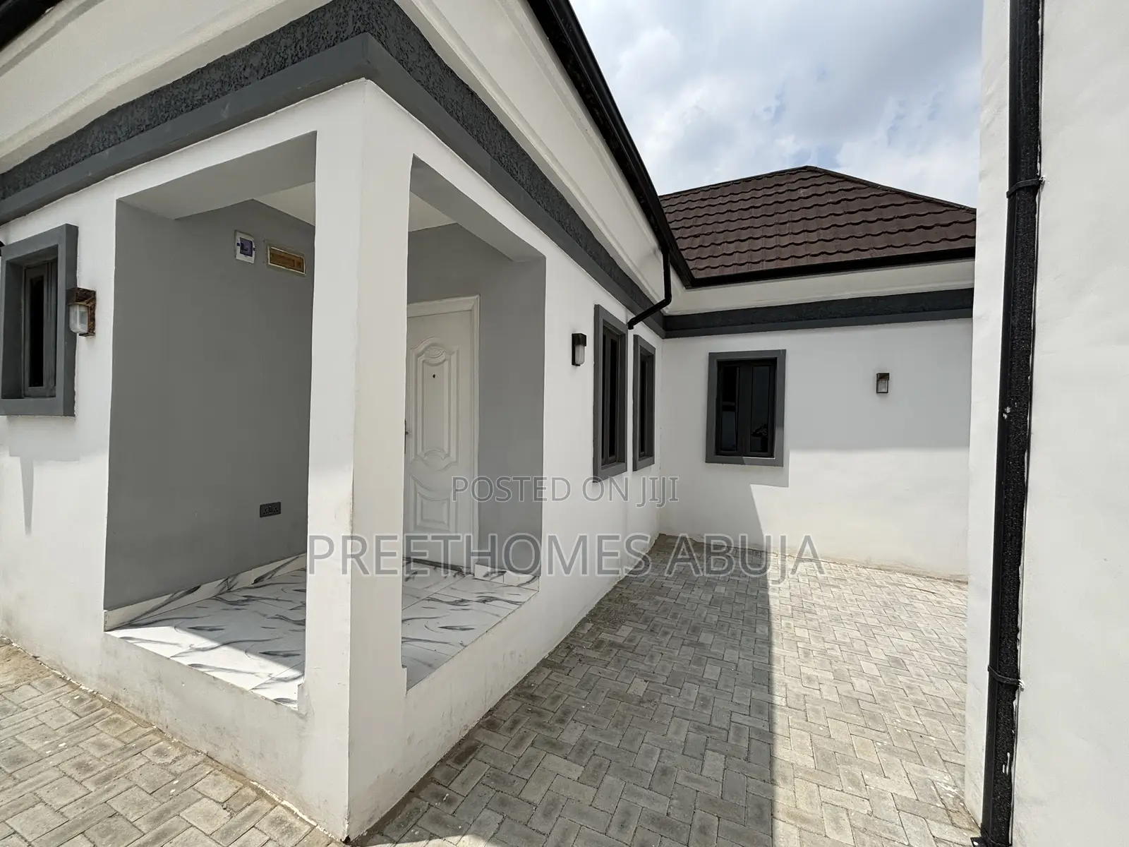 Brand New Fully Detached Duplex
