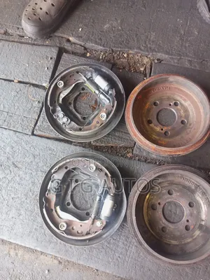 Brake Lining and Drum Toyota Corolla
