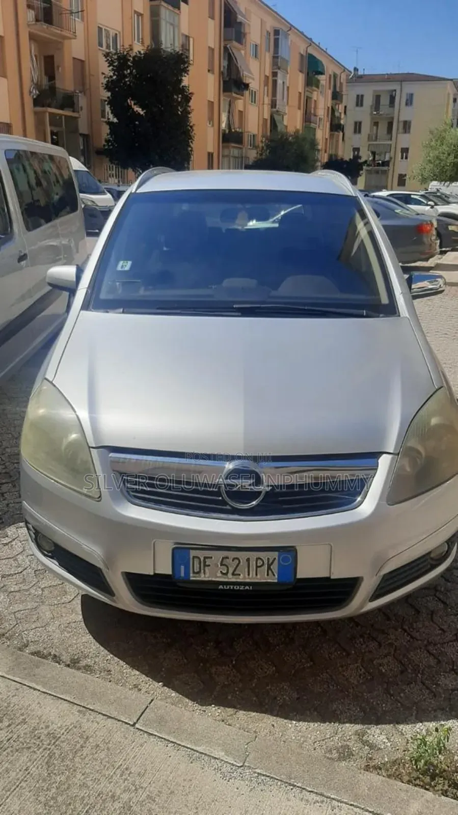 Opel Vivaro 2012 Silver