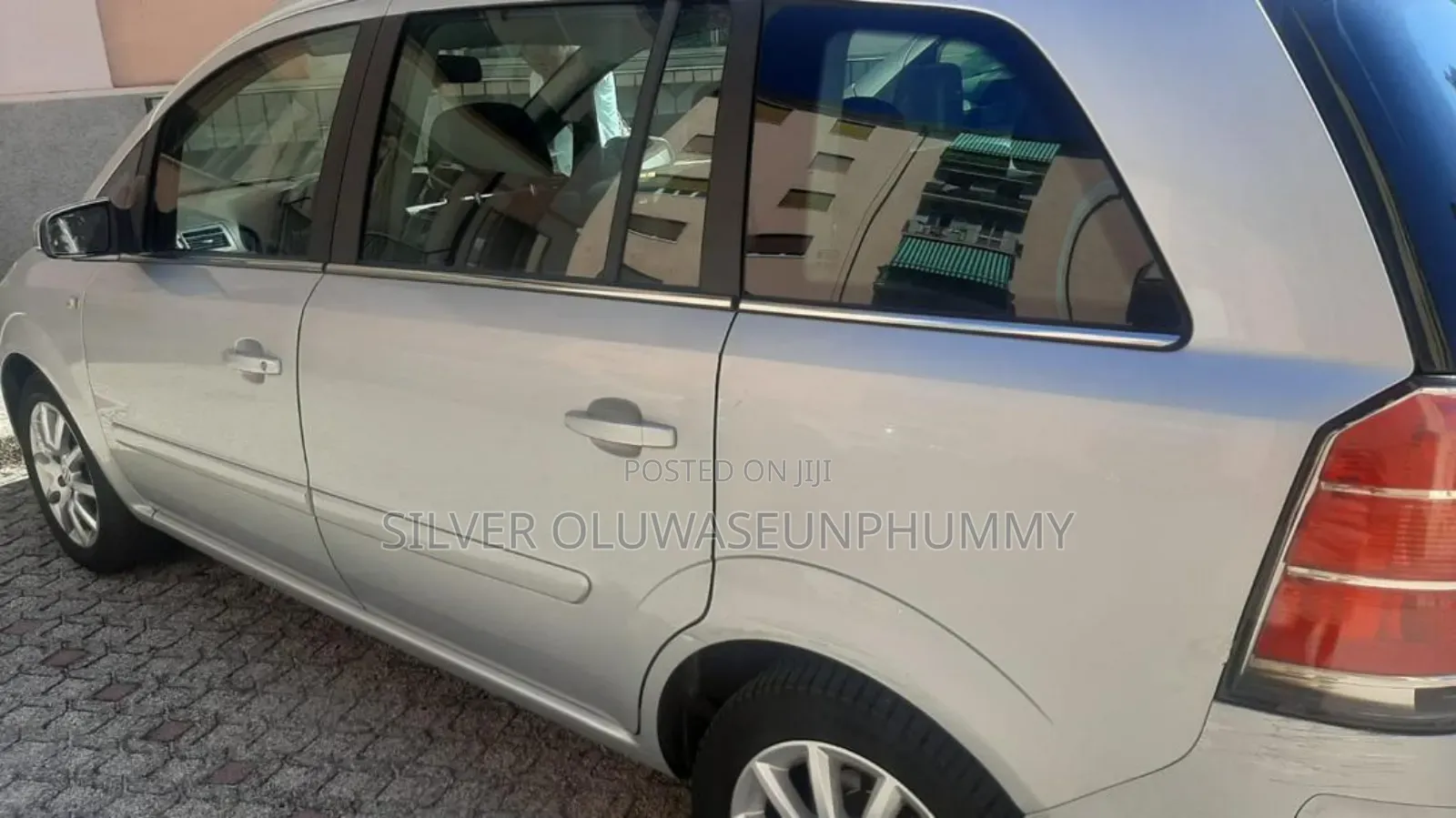 Opel Vivaro 2012 Silver