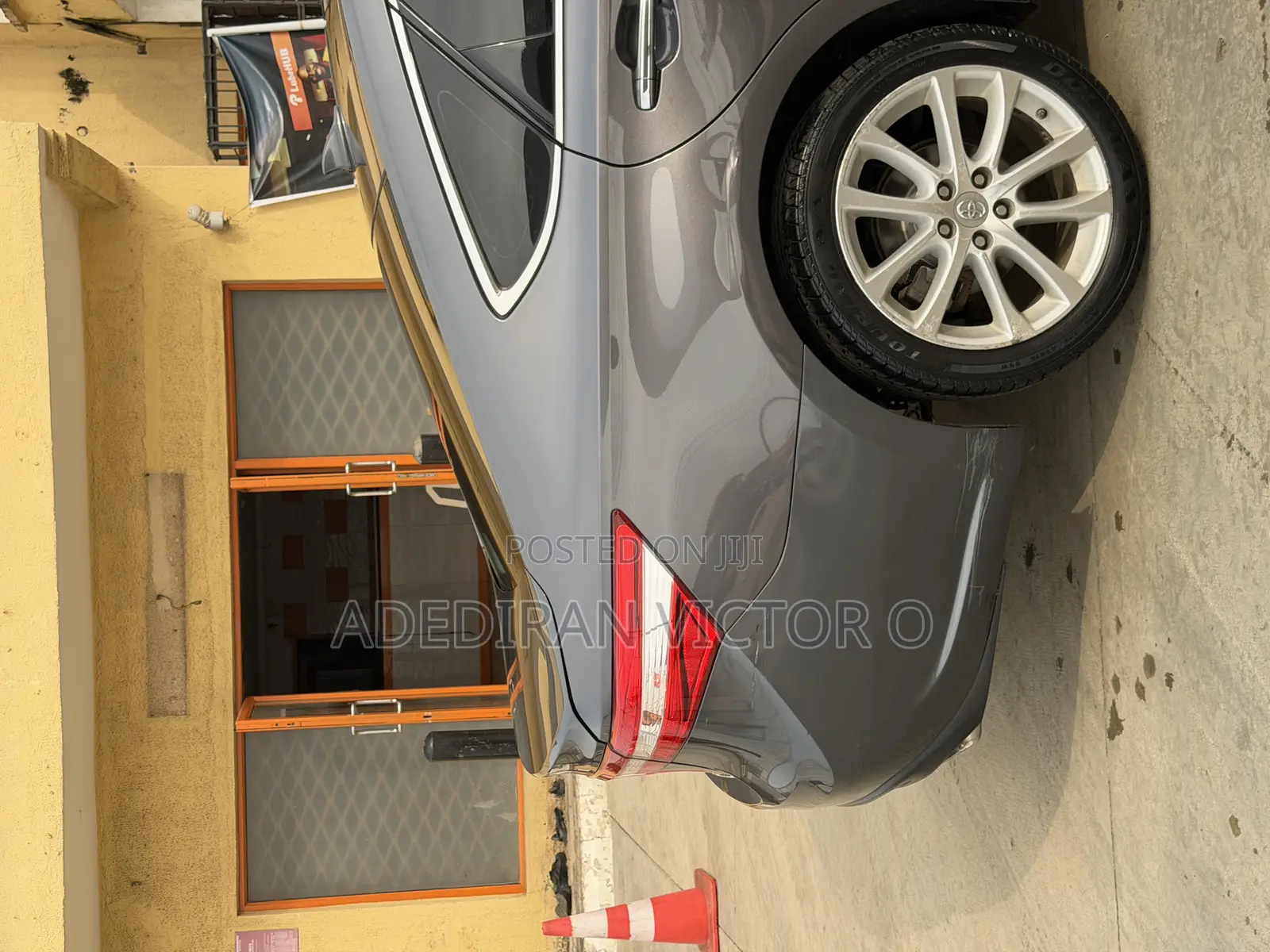 Toyota Avalon Limited Sedan FWD (3.5L 6cyl 6A) 2013 Gray