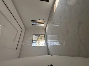 4bdrm Apartment in Abisogun Estate, Victoria Island Extension for rent