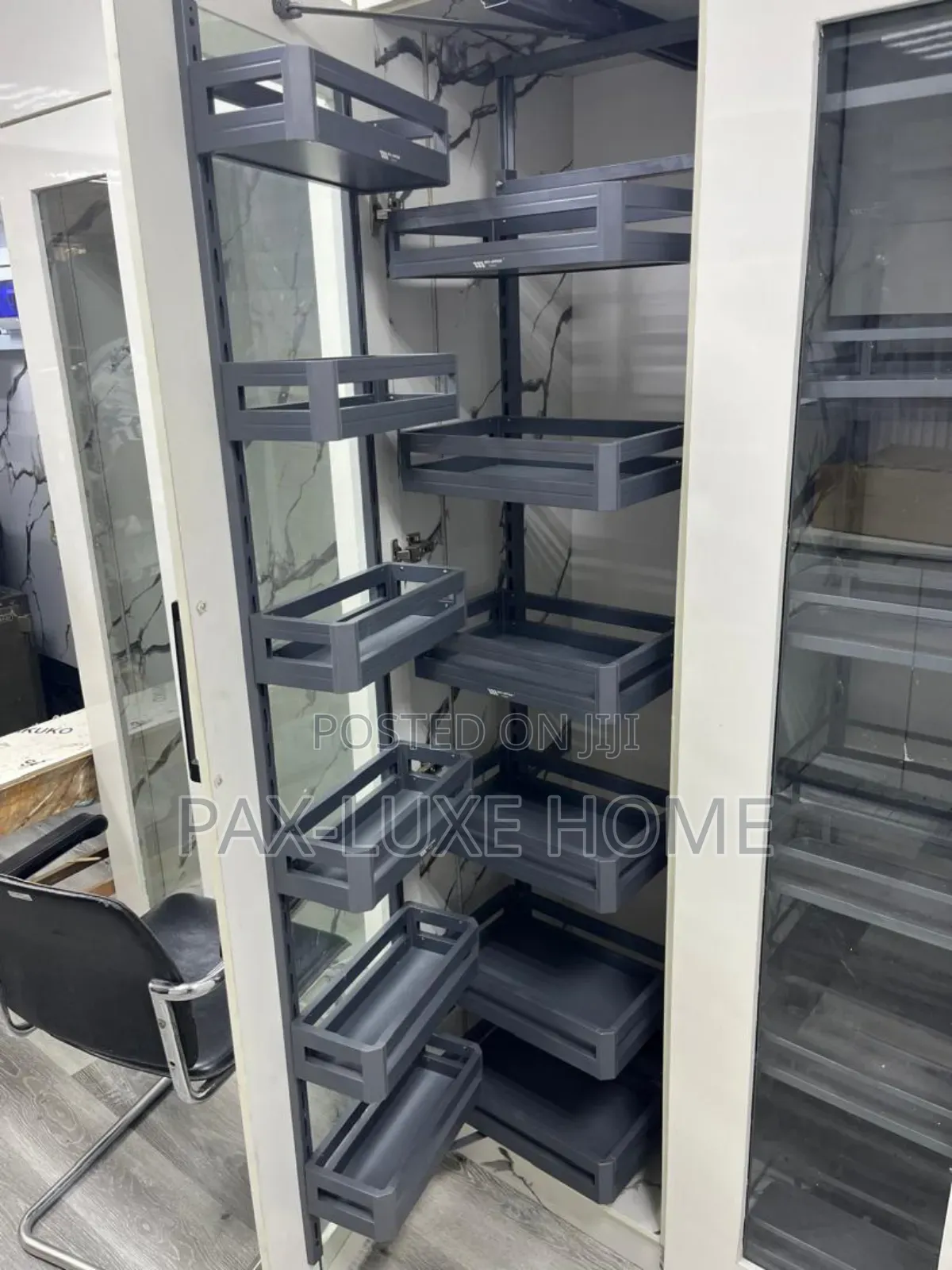Luxury Kitchen Pull-Out Pantry With Warranty