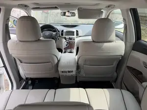 Toyota Venza V6 AWD 2010 White