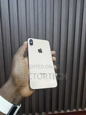 Apple iPhone XS Max 64 GB Gold