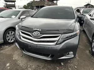 Toyota Venza Limited 4dr Wagon AWD (3.5L 6cyl 6A) 2014 Gray