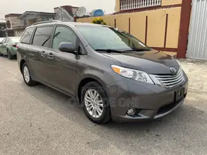 Toyota Sienna XLE 7 Passenger 2011 Brown