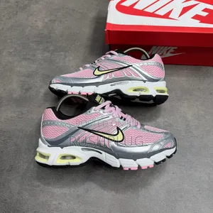 Nike Air Max Luxury Sneakers