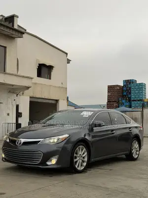 Toyota Avalon Limited Sedan FWD (3.5L 6cyl 6A) 2013 Gray