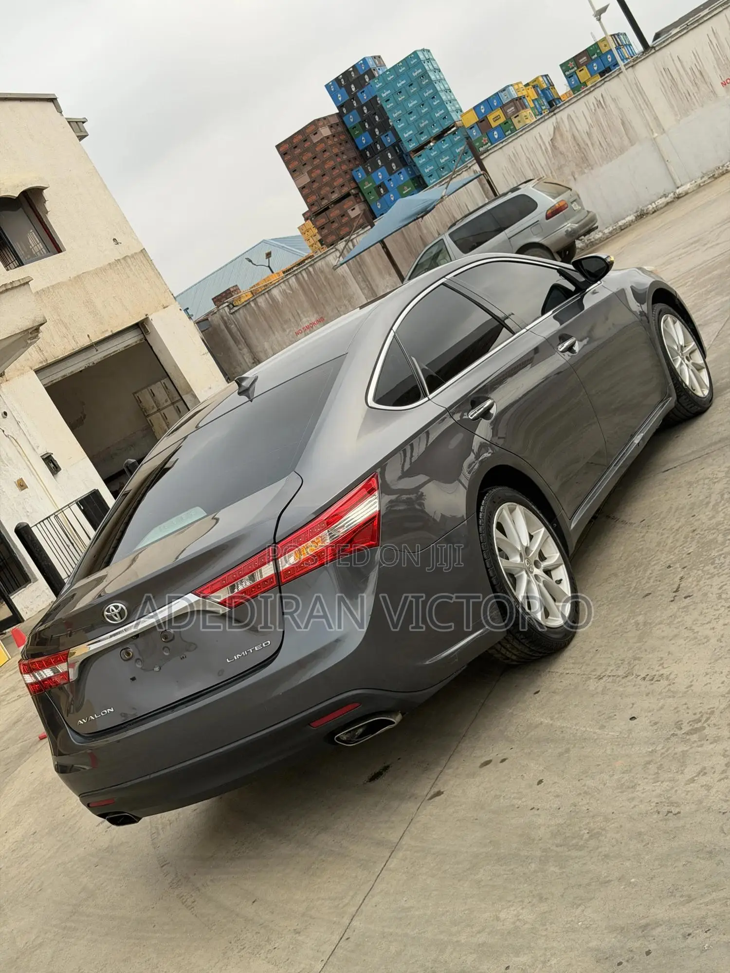 Toyota Avalon Limited Sedan FWD (3.5L 6cyl 6A) 2013 Gray