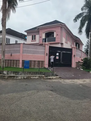 5bdrm Duplex in Magodo Phase2 for sale