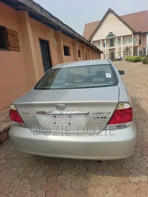 Toyota Camry 2006 Silver