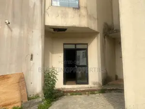 2bdrm Block of Flats in Victoria Island for sale