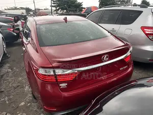 Lexus ES 350 FWD 2015 Red