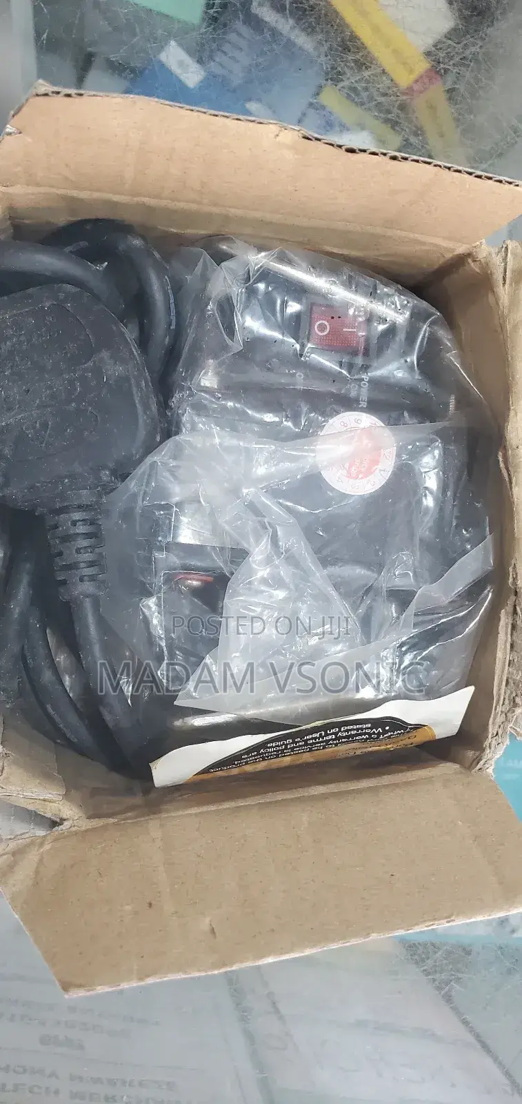 Qasa Step-Down Transformer STD-200