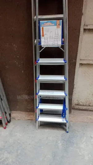6-step Foldable Aluminum Ladder.