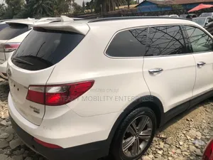 Hyundai Santa Fe Sport 2.0T 2013 White