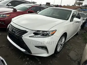 Lexus ES 350 FWD 2013 White