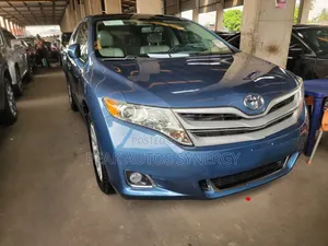 Toyota Venza AWD 2010 Blue