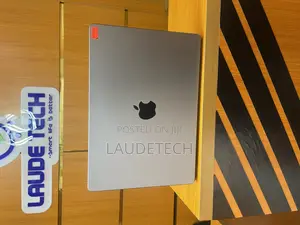Laptop Apple MacBook Pro 2023 M3 14-Inch 16GB Apple M3 SSD 512GB