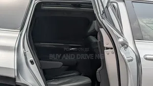 Toyota Highlander Platinum AWD 2020 Silver