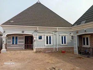 5bdrm House in Behind Royal Valley, Ilorin South for sale