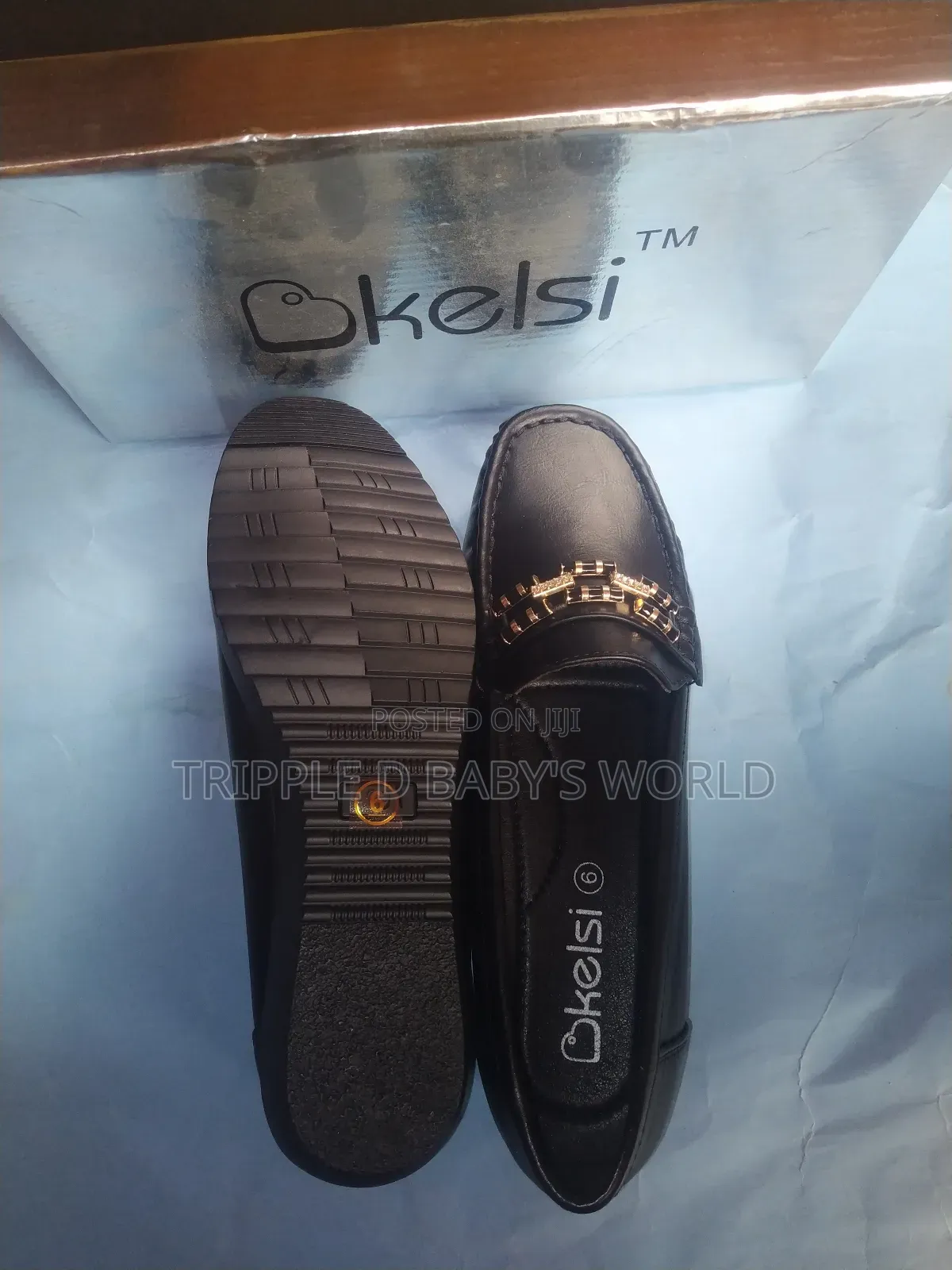 Flat Black Leather Shoe