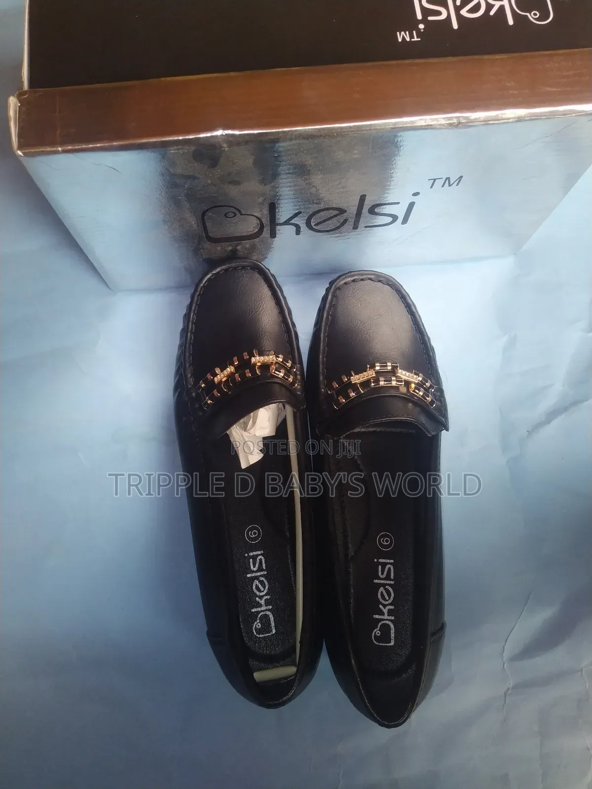 Flat Black Leather Shoe