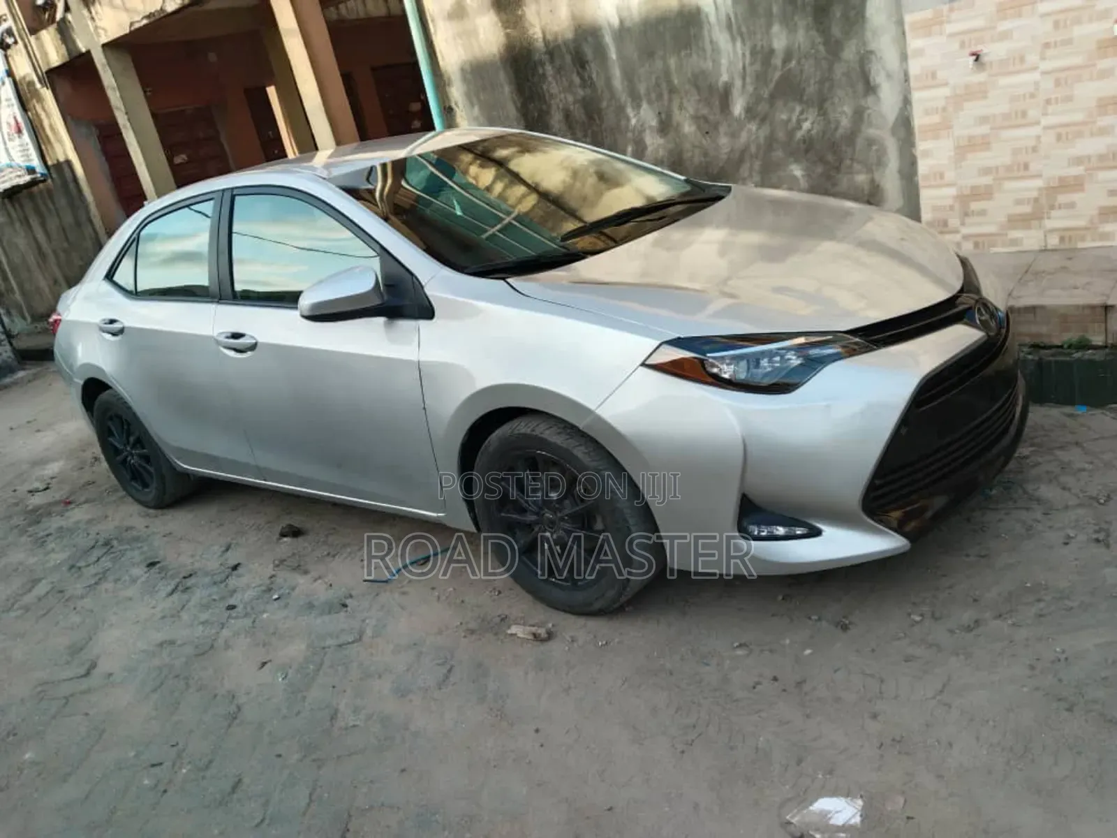 Toyota Corolla 2018 Silver