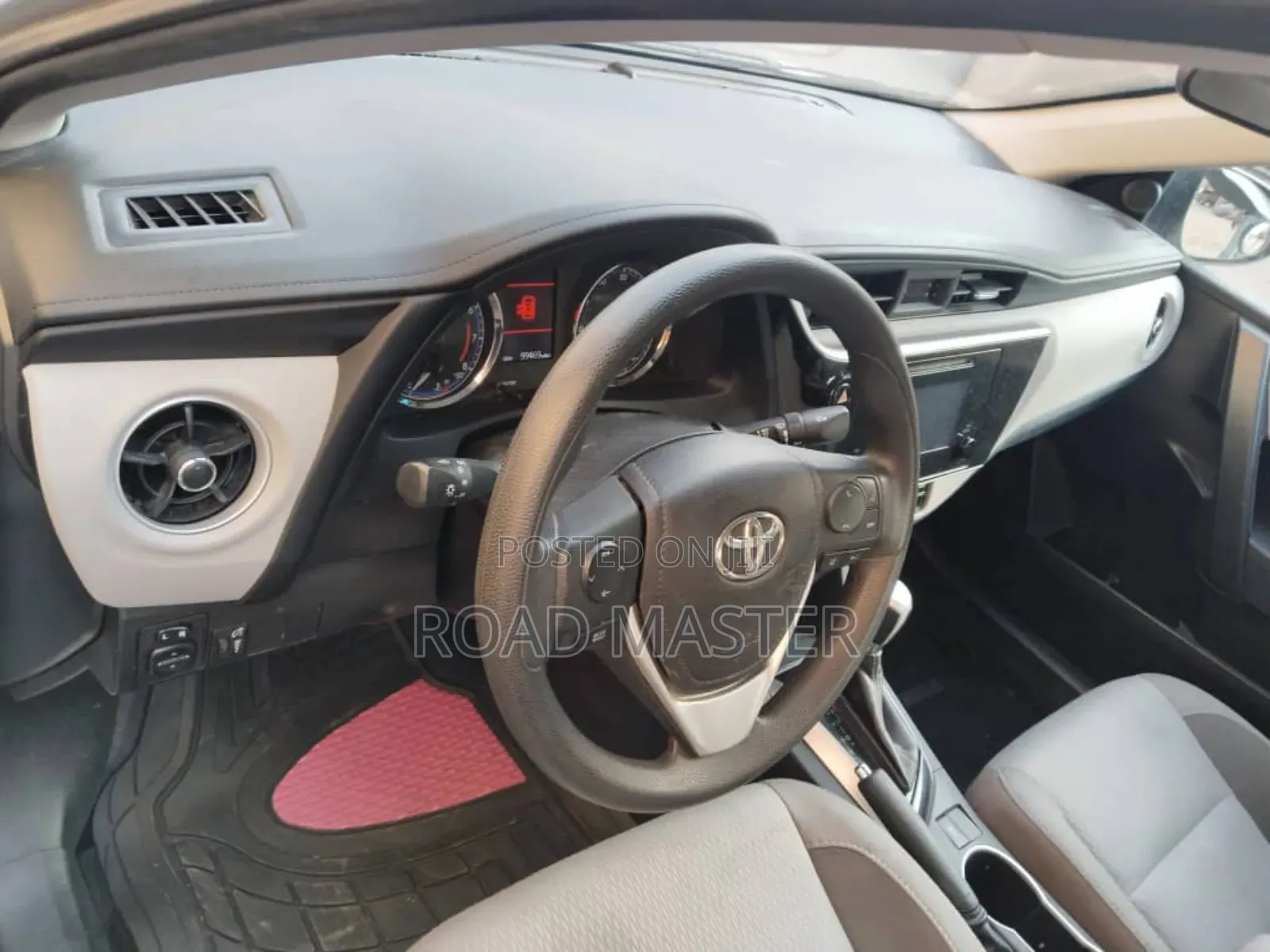 Toyota Corolla 2018 Silver