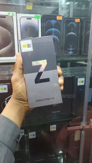 New Samsung Galaxy Z Flip 3 256 GB Black