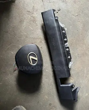 Steering Airbag and Knee Airbag Rx350