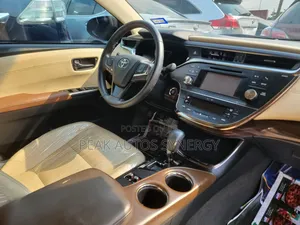 Toyota Avalon XLE Premium Sedan FWD (3.5L 6cyl 6A) 2013 Purple