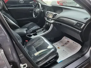 Honda Accord Touring 4dr Sedan FWD (3.5L 6cyl 6A) 2013 Gray