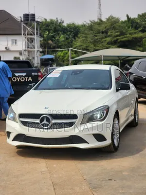 Mercedes-Benz GLA 250 SV Premium 2014 White