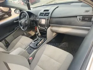 Toyota Camry 2014 Silver