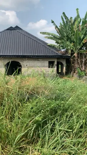 6bdrm Condo in Olorunsogo Oke Ore, Ado-Odo/Ota for sale