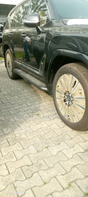 New Lexus LX LX 700h 2025 Black