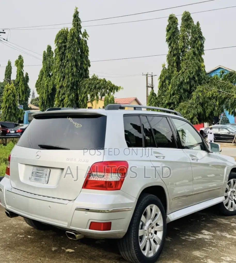Mercedes-Benz GLK-Class 2011 Silver