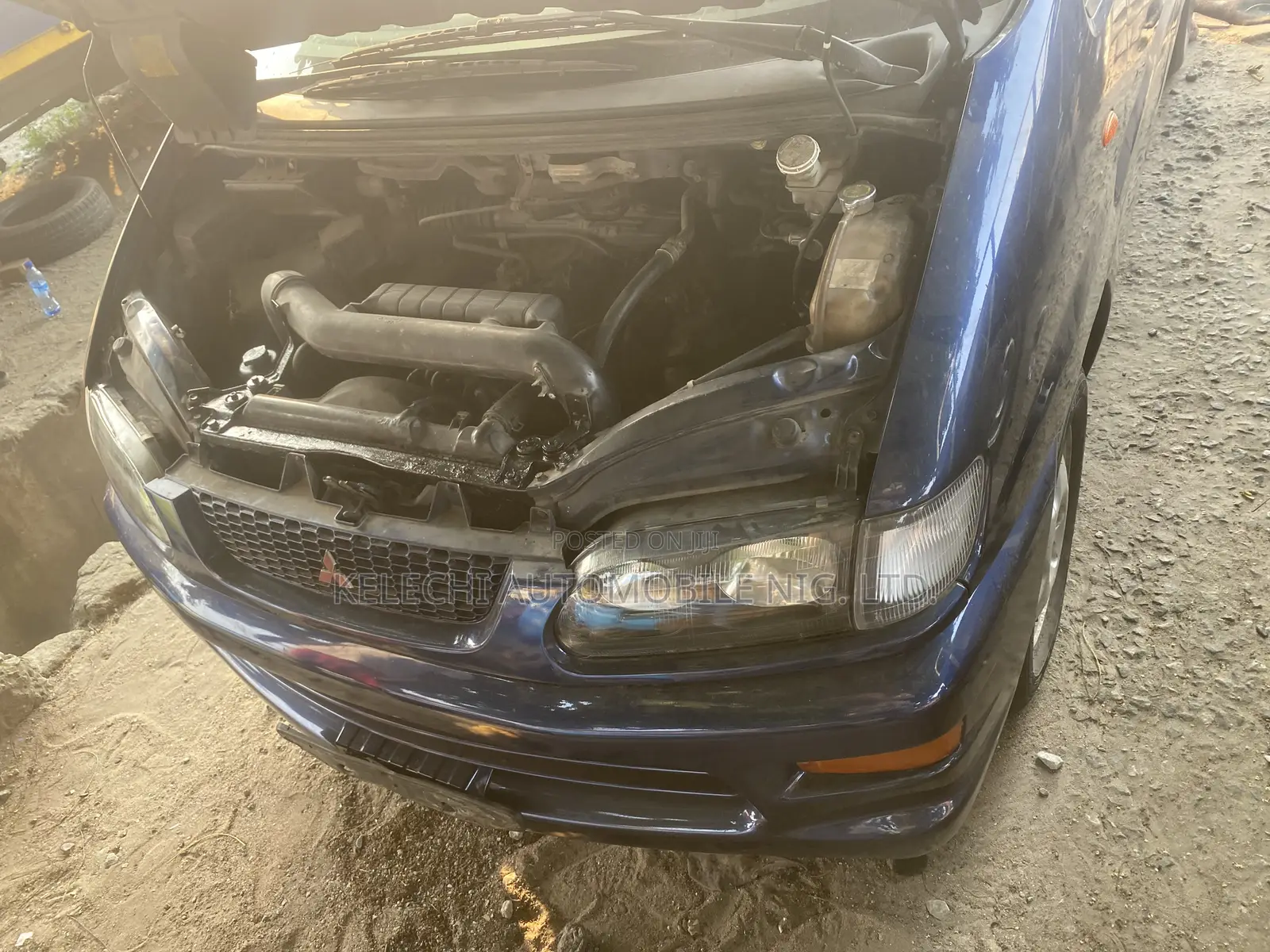 Mitsubishi Space Gear 2005 Blue
