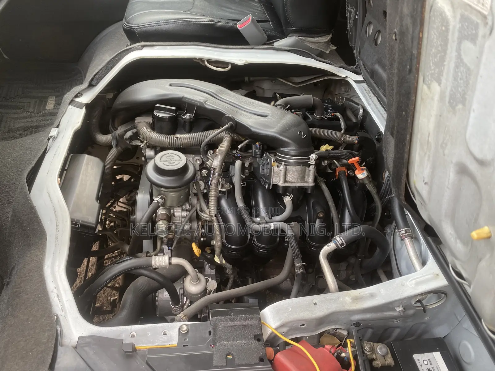 Toyota HiAce 2014 White