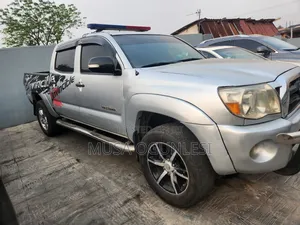 Toyota Tacoma 2008 Silver
