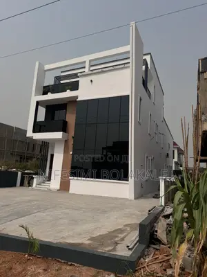 5bdrm Duplex in Engr Lere Adigun, Basorun for sale
