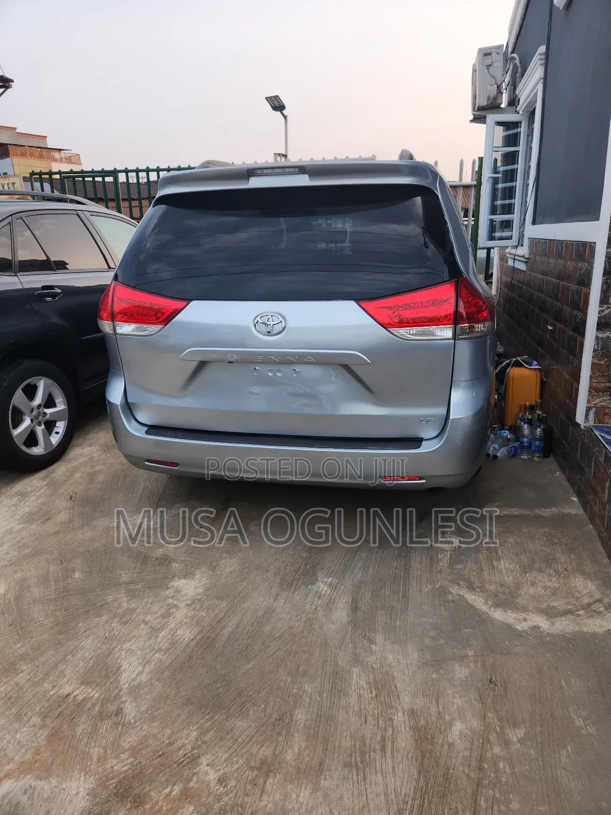 Toyota Sienna 2012 White