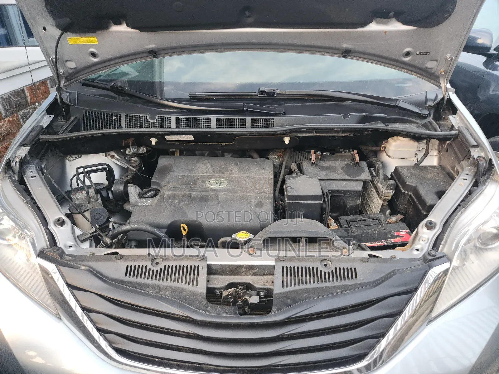 Toyota Sienna 2012 White