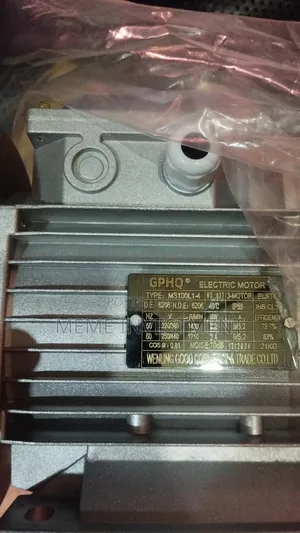 Electric Motor RPM 1400 Voltage 220/380 50/60years